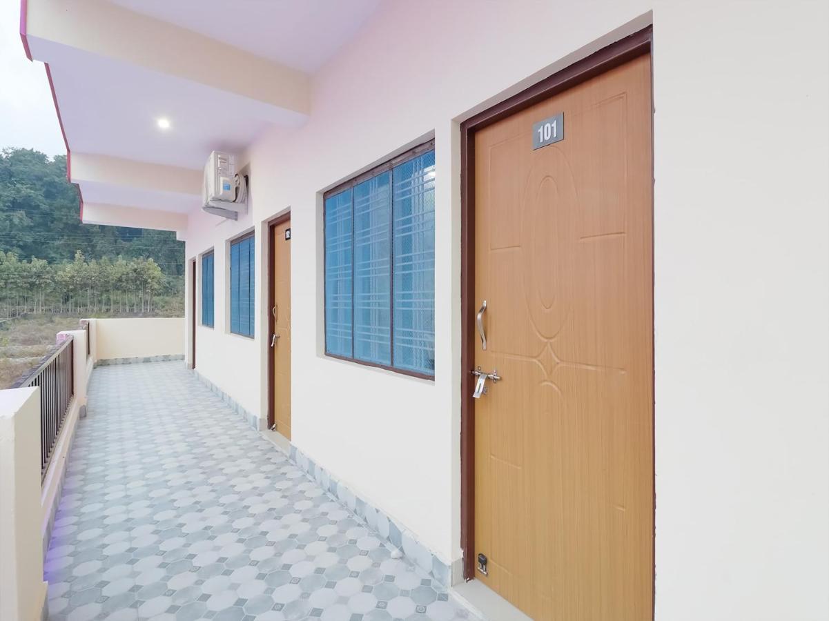 Oyo 84661 Lakshmi Home Stay Jhājra Exterior foto
